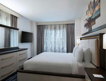 Fairfield Inn & Suites Austin Downtown 4