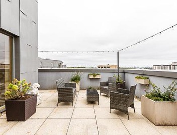 Private Penthouse Above the Crowds 3
