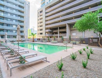 Stylish 1BD - Central Downtown - Gym, Pool, Parking 5