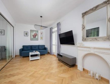 Stylish One Bedroom Apartment in Warsaw with Balcony by Noclegi Renters 2