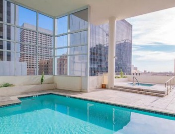 Tranquil 1BR with Parking Gym Pool 4