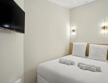 Lavie Maison Terrace and AC 5