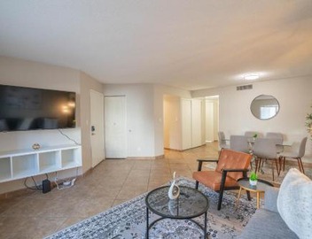 Spacious 2BD - Parking, Gym, Pool - Sleep 8 - 5Min Casino 2