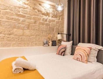 ParisConciergerie - Duplex for 12 with Cinema, 4BR 4