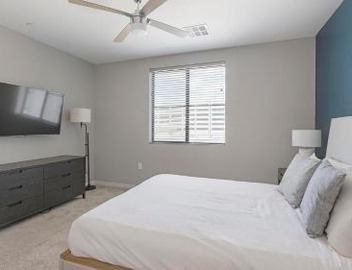 Landing Chic 1BD Pool Gym 2