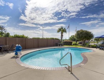 Best Western Plus Executive Hotel & Suites 5