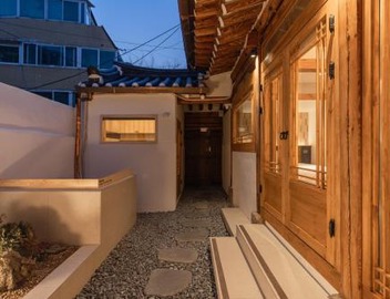 Luxury Hanok Stay CORED 4