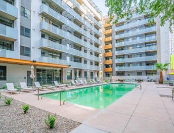 CDT PHX Stay Pool Gym Balcony WD Parking 5