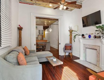Heart of MidCity Front Porch 3bd 2 bath Streetcar 2