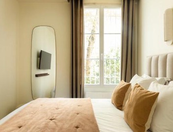 Spacious apartment - 3BR-8P - Moulin Rouge 4