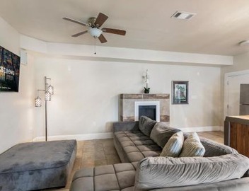 Fully-furnished 4BR Condo Near FQ 3