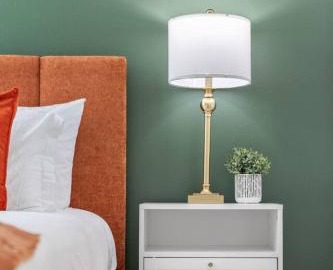 Stylish Modern Queen Suite Parking Pet Friendly 3