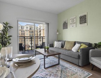 Cozy Urban Getaway - Free Parking, Gym, Stadium 5