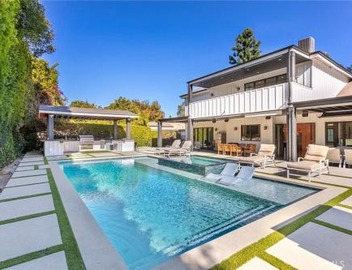 Contemporary Elegance sleeps 16 pool hot tub 4