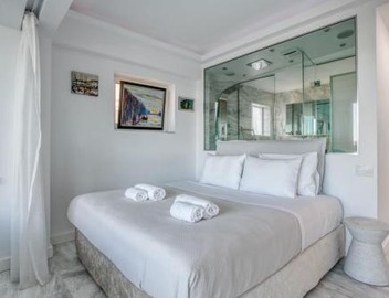 South Blue Luxury Apartment in Vouliagmeni 4