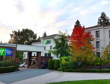 Holiday Inn Express and Suites Surrey by IHG 4