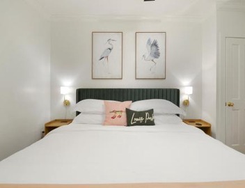 Louis Park Hotel 5