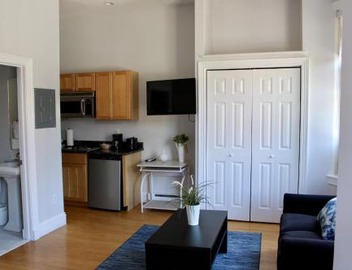 Stylish Downtown Studio in the SouthEnd, C.Ave# 3 4