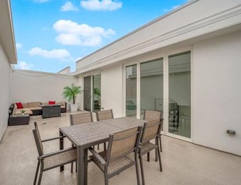 Casa Nube with Beach Club, Pickleball Court , Gym & Spa, Near Airport & Las Vegas Strip 3