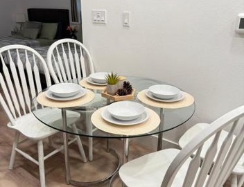 Vine Loft FREE DESIGNATED PARKING & WIFI close to Universal Studios 2