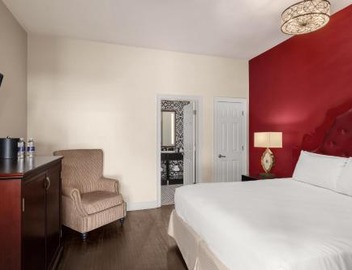 Dauphine Orleans Hotel 2