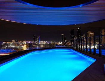 R Iconic Luxury Family Suite Perfect Holiday Home 5