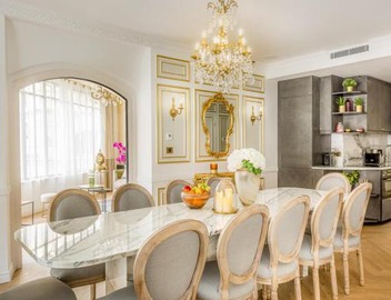 Merveil Signature Suite - Valois - Louvre view 3