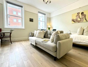 Chic Marylebone Village w Premium Mattress and 55 inch TV, by The Design Traveller 5