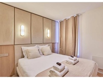 Sublim AC Apartment Opéra Madeleine 4