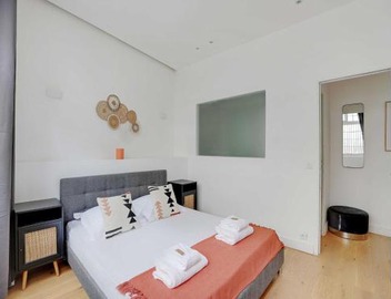 Apartment in Bastille with 1 room 4