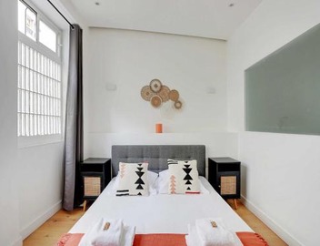 Apartment in Bastille with 1 room 2
