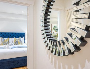 Stunning 2 Bedroom Apartment in Belgravia with Private Terrace 4
