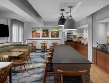 Fairfield Inn by Marriott Santa Clarita Valencia 4