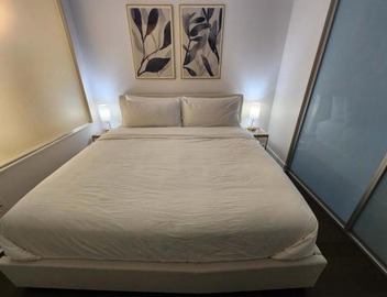 Queen St West Haven - Modern Loft, Downtown Toronto, Free Parking 3