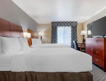 Best Western Plus Marina Shores Hotel 5