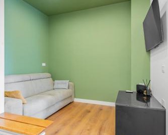 Casa vacanze Delina- Luxury Apartment metro A 3