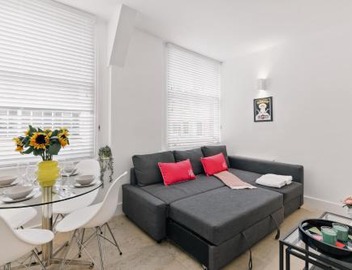 Modern 1-Bedroom Retreat in Trendy Clerkenwell 4