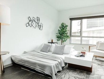Hollywood Designer Apartment 4