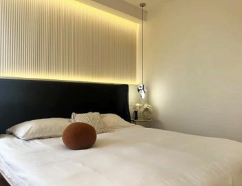Molly House- Near Nanjing East Road,2-Bedrooms with Elevator, 2 bathrooms,1 bathtub , Near the subway 5