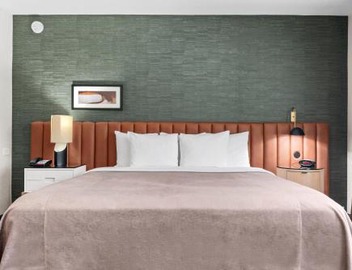 Royal Palace Westwood Hotel 2