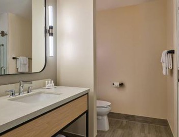 Courtyard by Marriott Denver Downtown 2