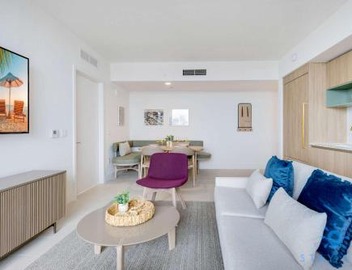 Luxury 2 Bedrooms Balcony Pool & Gym 4