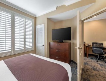 Best Western PLUS Avita Suites 5