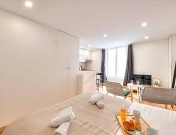 388 Suite Trousseau - Superbe Appartement à Paris 4