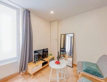 388 Suite Trousseau - Superbe Appartement à Paris 5