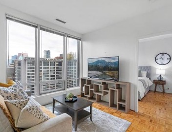 Central Downtown Highrise Condo 5