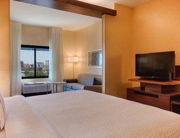 Fairfield Inn & Suites by Marriott Clearwater Beach 3