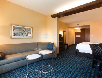 Fairfield Inn & Suites by Marriott Clearwater Beach 4