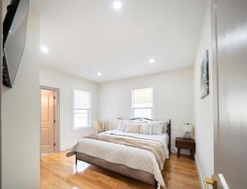 Modern 3BR & 3BA Boston Apt - Patio, Bathtub, Walk to Red Line 82 4