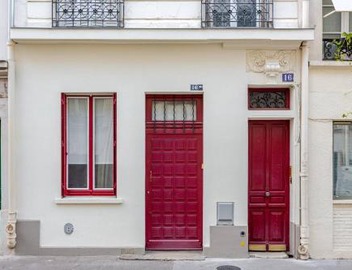 Duplex and private patio at Eiffel Tower 5